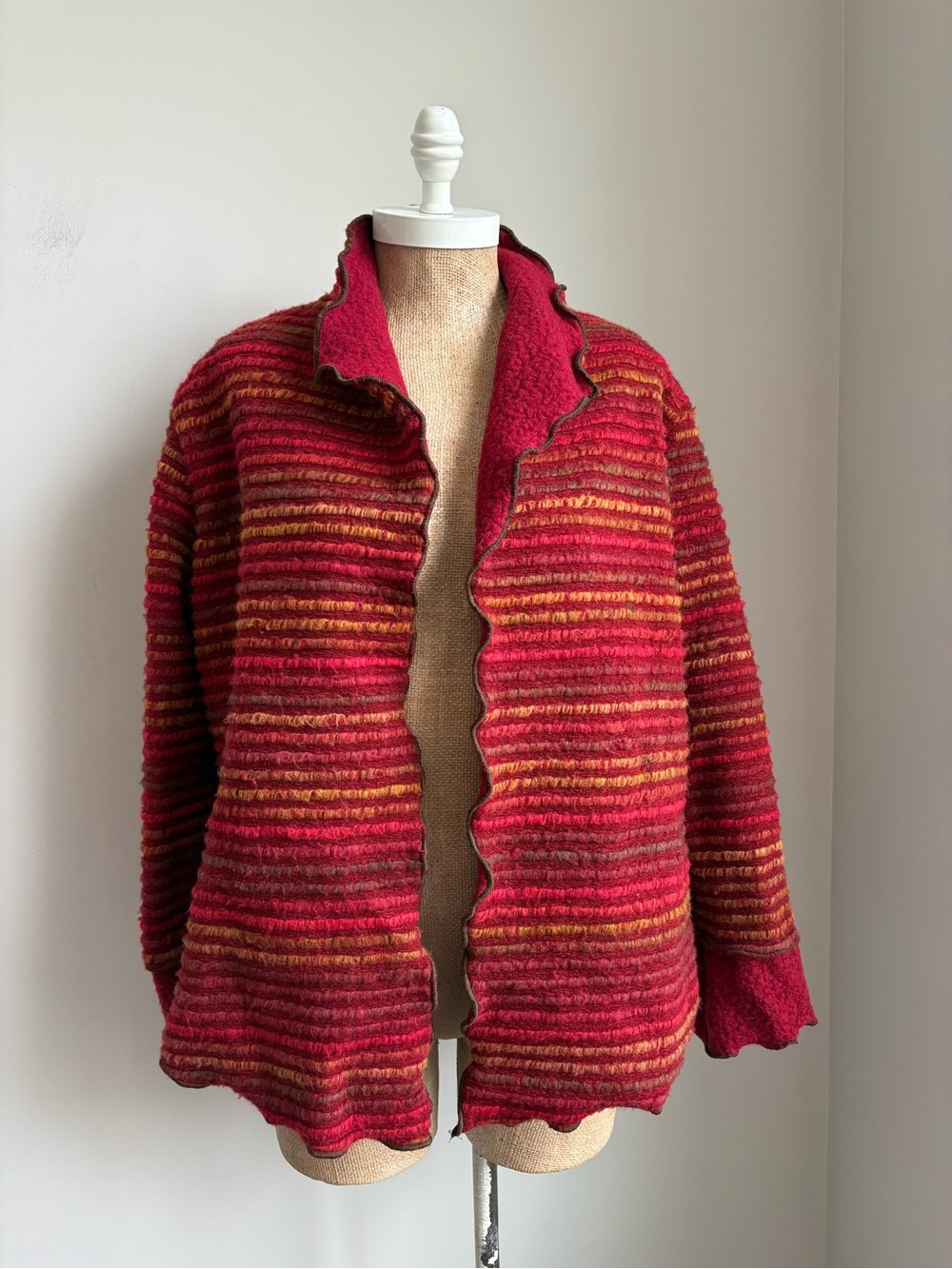 Facets Red Textured Open Front Jacket Size Medium Boho Lagenlook Artsy - Picture 4 of 6